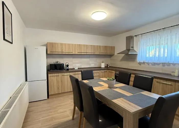 Apartament Rose 14 Food & Nemesvámos