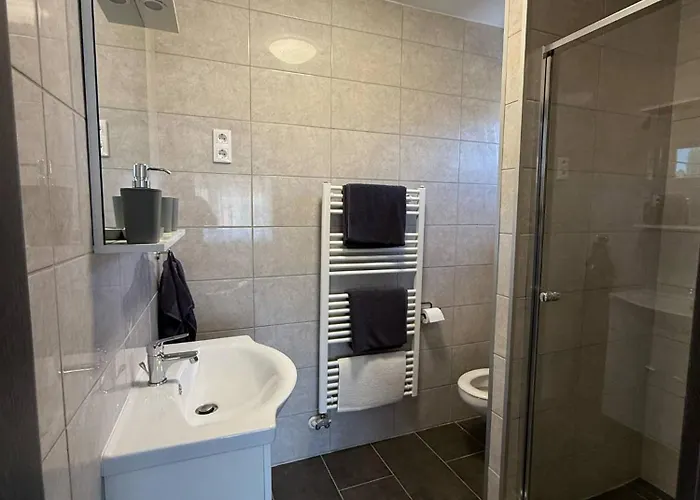 Rose 14 Food & * Nemesvámos